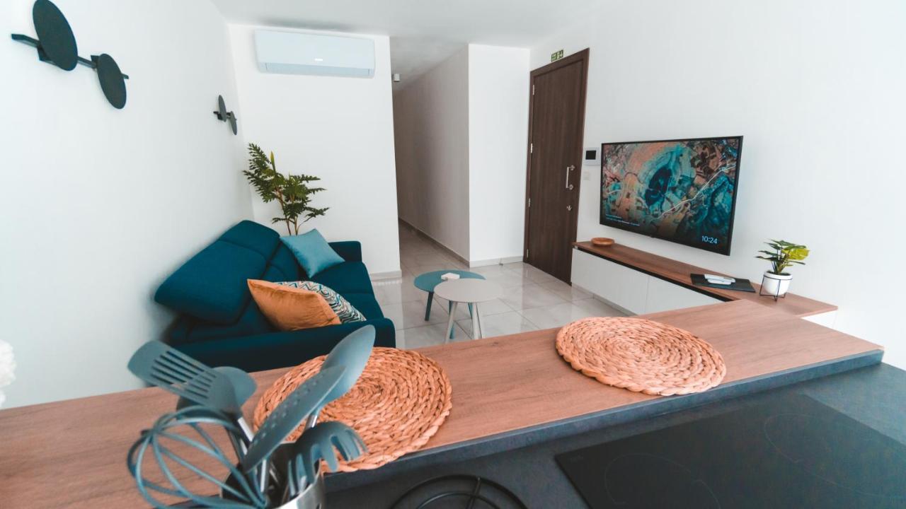 Ideal Location, Stylish 1Br Apartment With Free Parking Слима Экстерьер фото